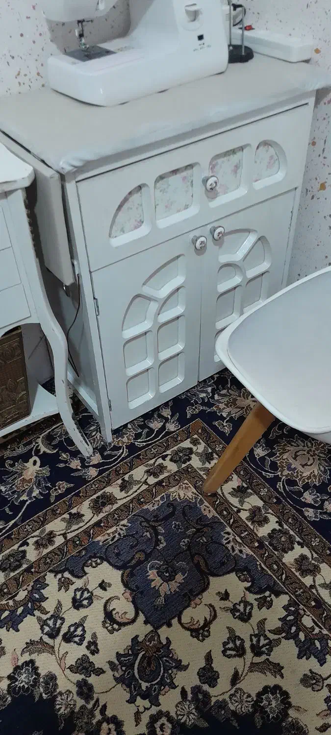 میز چرخ خیاطی|چرخ خیاطی و ریسندگی|سیرجان, |دیوار