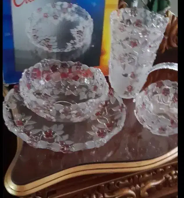 ظروف کریستال گل برجسته /آلمانی /صورتی|ظروف سرو و پذیرایی|کرج, عظیمیه|دیوار