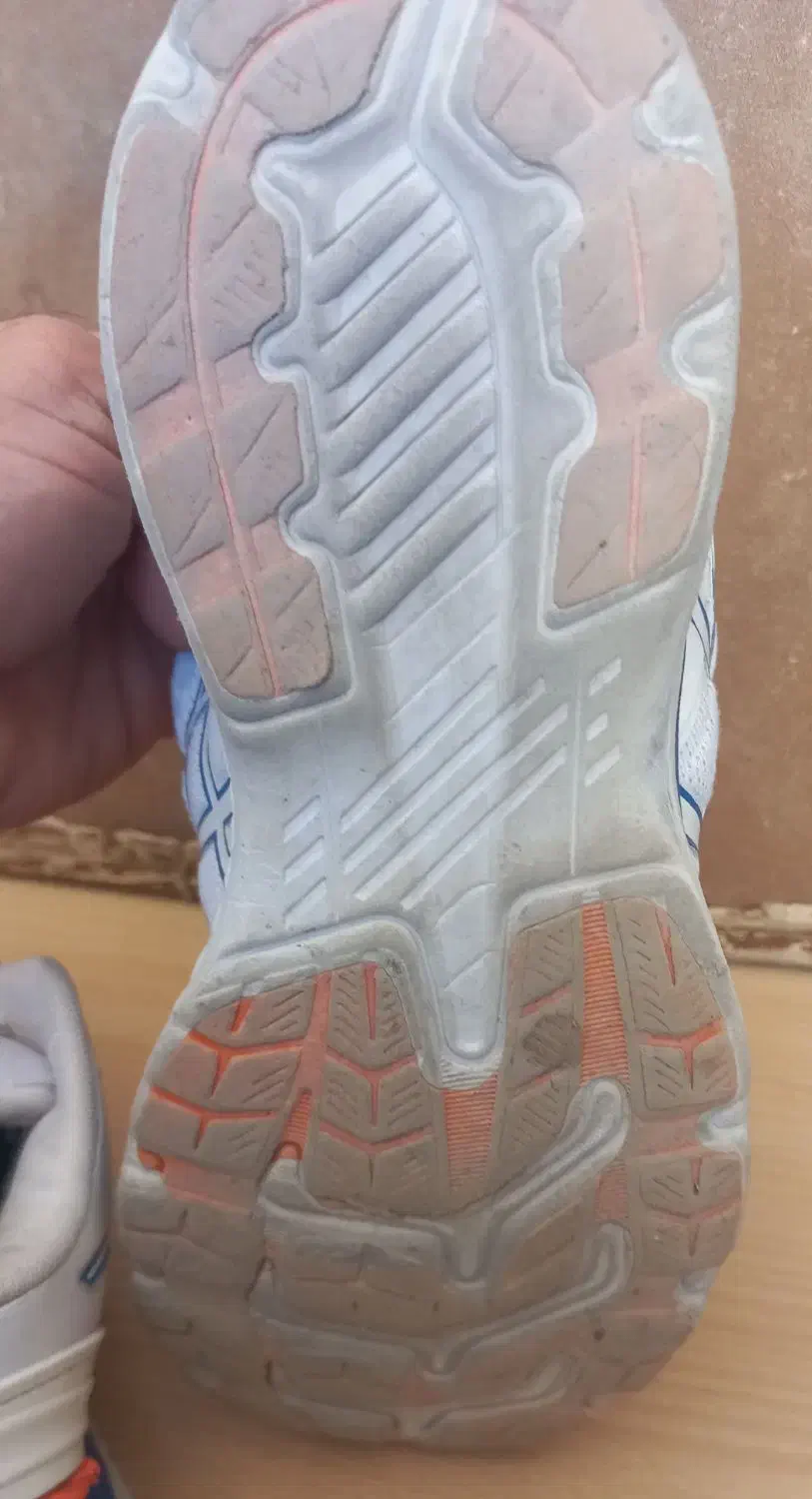 کتانی asics 42|کیف، کفش، کمربند|ایوان, |دیوار