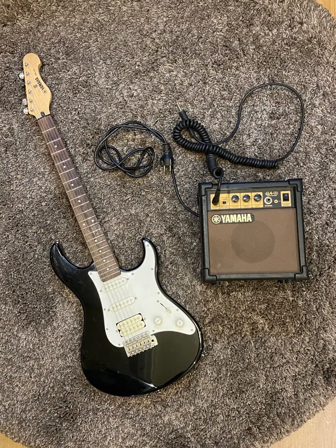 گیتار الکتریک یاماها EG112 همراه با آمپلی‌فایر|گیتار، بیس، امپلیفایر|تهران, دروس|دیوار