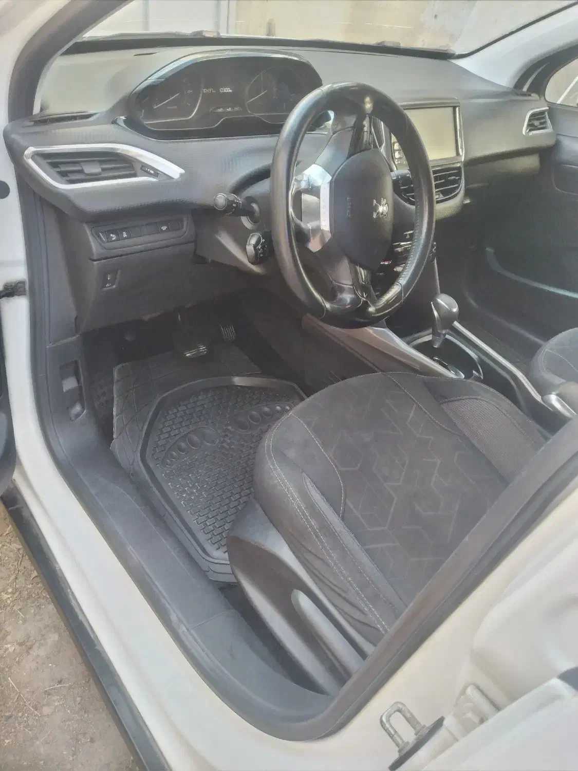 پژو ۲۰۰۸ مدل ۹۷|خودرو سواری و وانت|تهران, دارآباد|دیوار