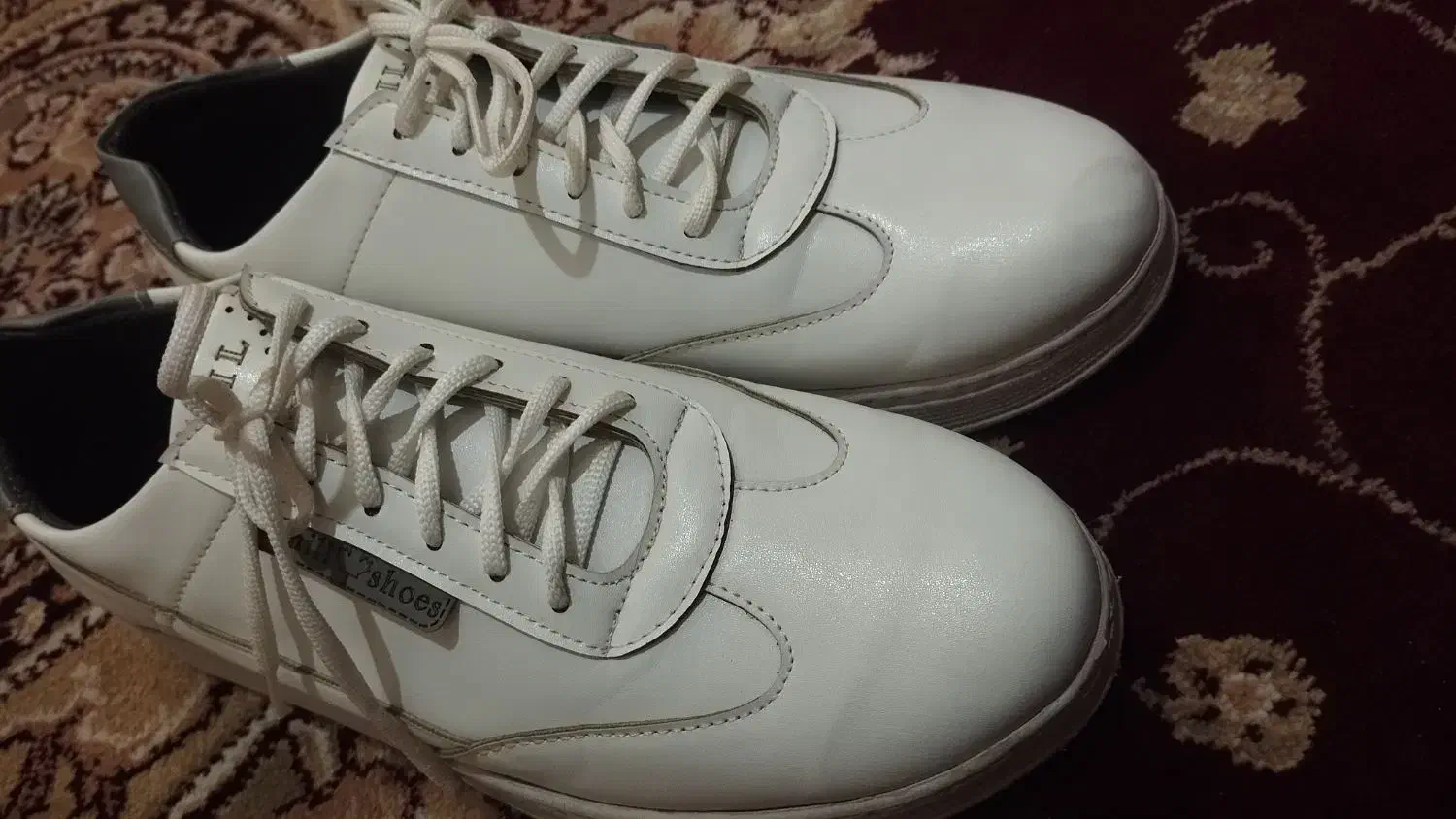 کفش نو|کیف، کفش، کمربند|خرمشهر, |دیوار