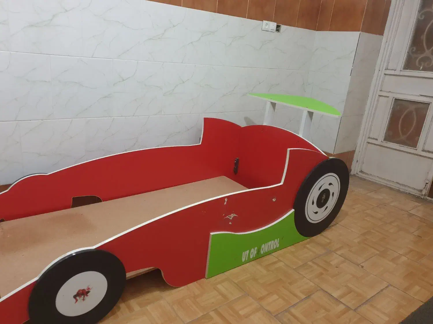 فروش ست تخت خواب کمد و دراور و بوفه کودک|تخت و صندلی بچه|مرند, |دیوار