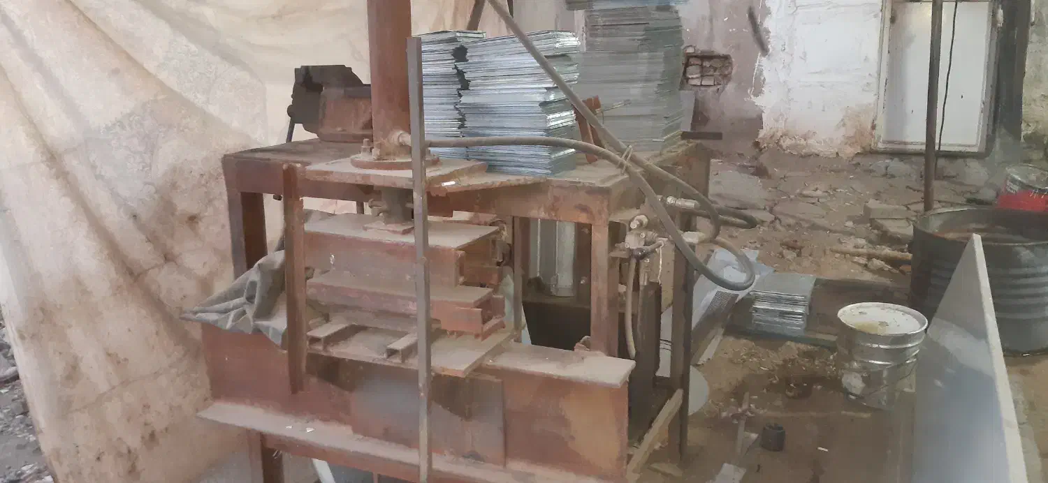 دستگاه خم هیدرولیک|ماشینآلات صنعتی|تهران, شهید رجایی|دیوار