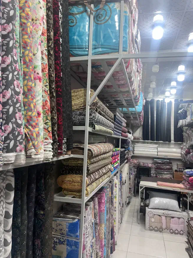 تعدادی قفسه اهنی بفروش میرسد به صورت یکجا|فروشگاه و مغازه|قرچک, محمد آباد|دیوار