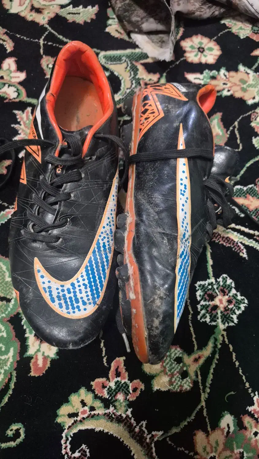 کتونی استوک و دستکش دروازبانی|تجهیزات ورزشی|ورامین, ورامین|دیوار