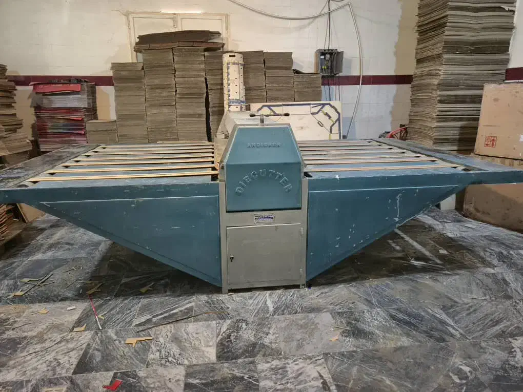 دستگاه کارتن سازی|ماشین‌آلات صنعتی|قلعه نو, |دیوار