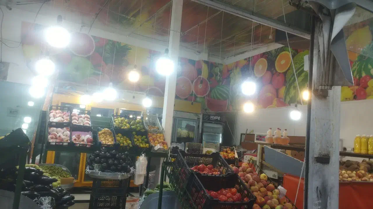 فروش لوازم میوه فروشی ویا واگذاری کامل|اجارهٔ مغازه و غرفه|مشهد, فدک|دیوار