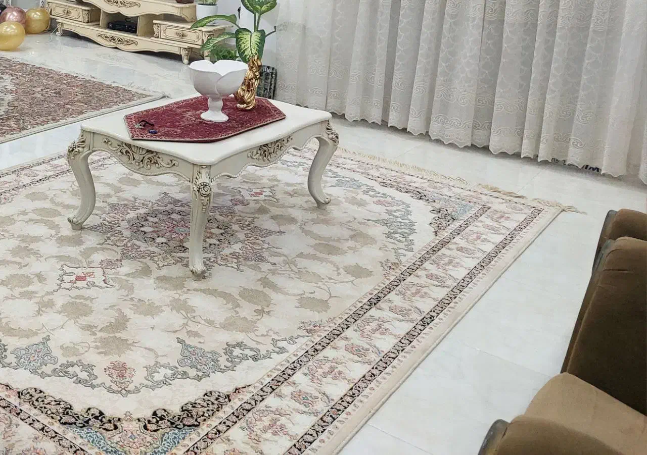 مبل۷نفره تمیز با جلو مبلی|مبلمان خانگی و میز عسلی|رشت, دروازه لاکان|دیوار