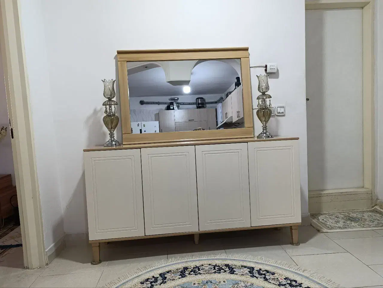 ست میز تلوزیون و اینه کنسول درجه یک|بوفه، ویترین، کنسول|پرند, فاز ۵|دیوار