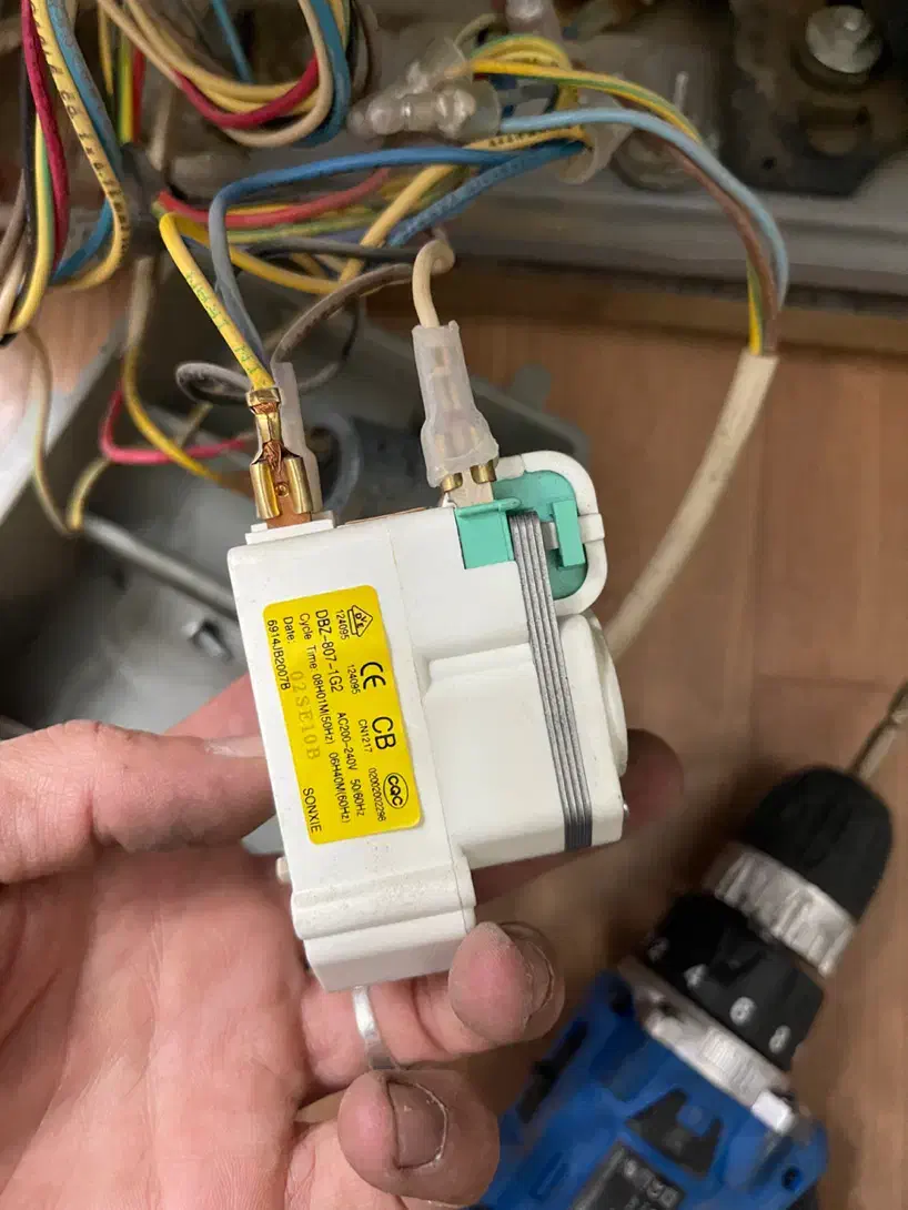 تعمیر تعمیرکار ساید یخچال فریزر لباسشویی ظرفشویی|خدمات پیشه و مهارت|تهران, صادقیه|دیوار