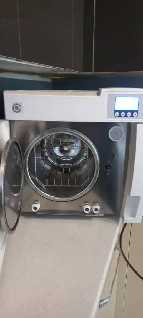 اتوکلاو دندانپزشگی ۱۷ لیتری Mocom ساخت ایتالیا|پزشکی|تهران, الهیه|دیوار