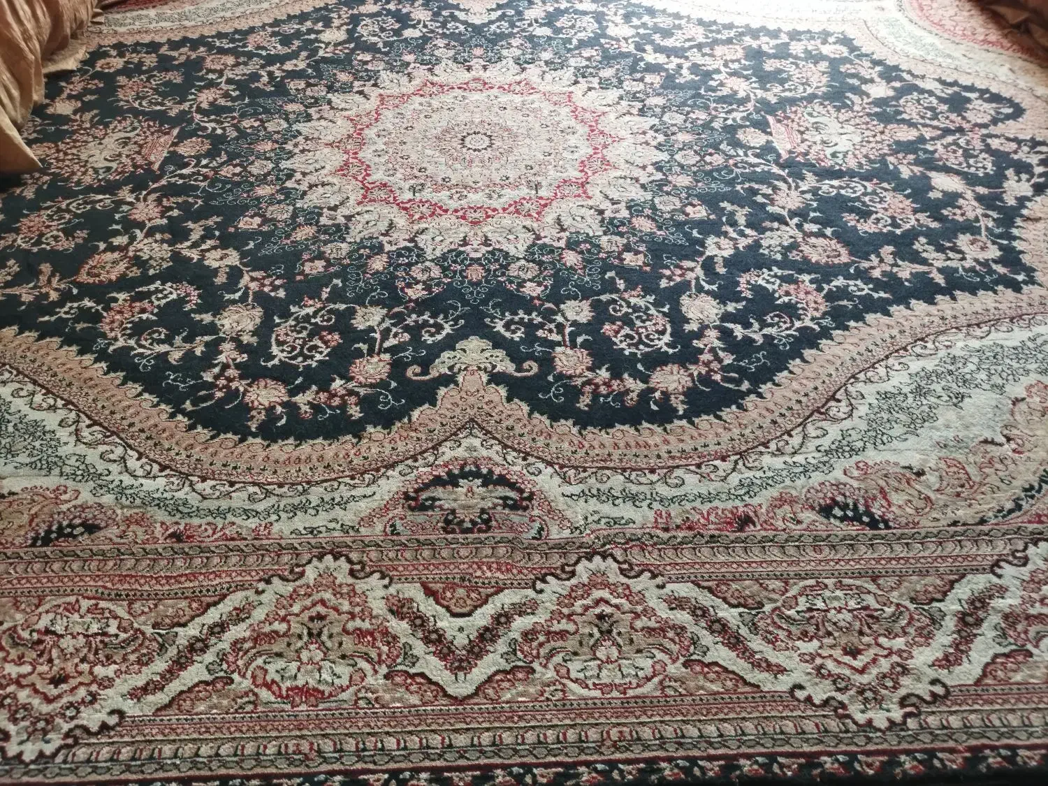 فرش ۱۲متری|فرش|شیراز, دشت چنار|دیوار