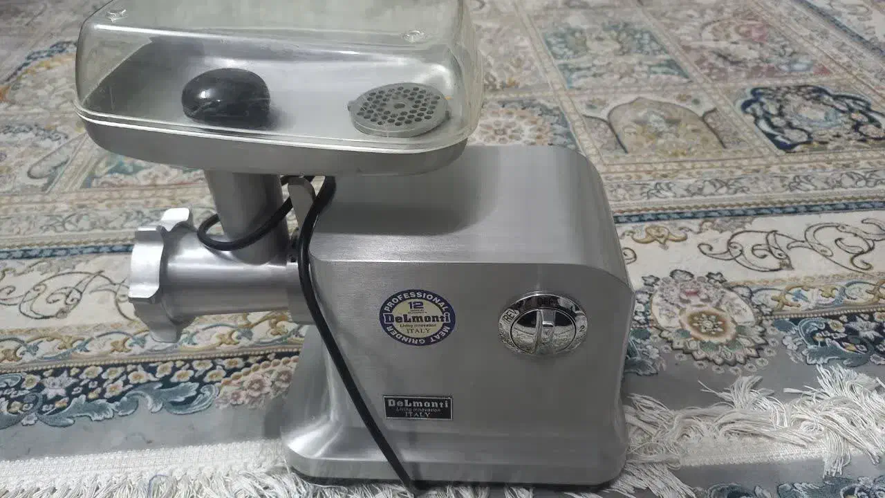 چرخ گوشت مدل دلمونتی|خردکن، آسیاب، غذاساز|قم, زند آباد|دیوار