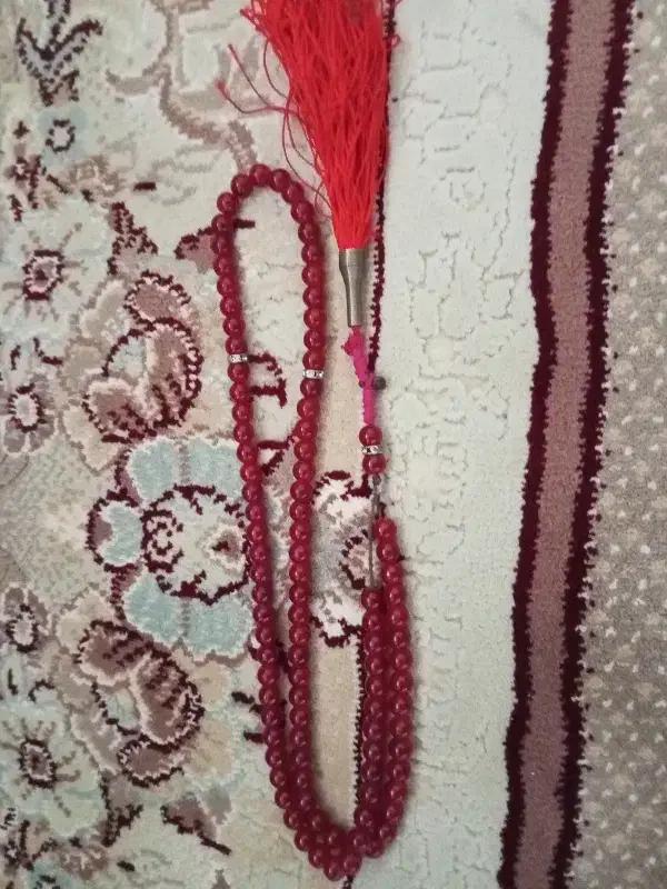 تسبیح عقیق|کلکسیون اشیاء عتیقه|نقده, |دیوار