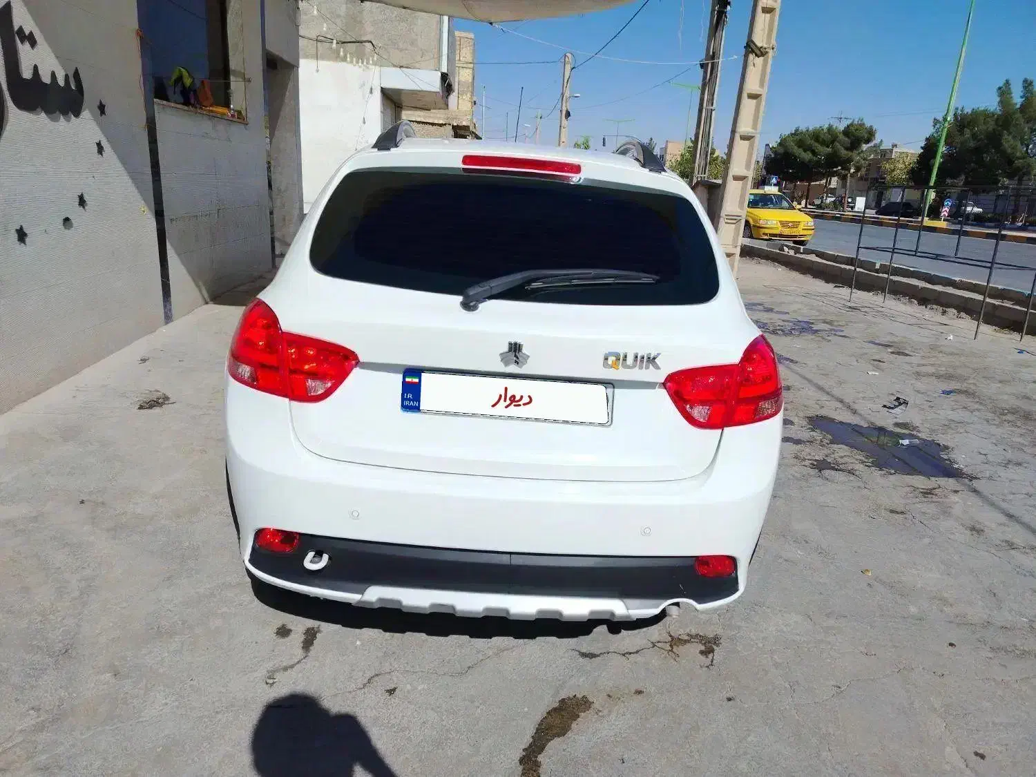 کوئیک|خودرو سواری و وانت|برخوار, |دیوار