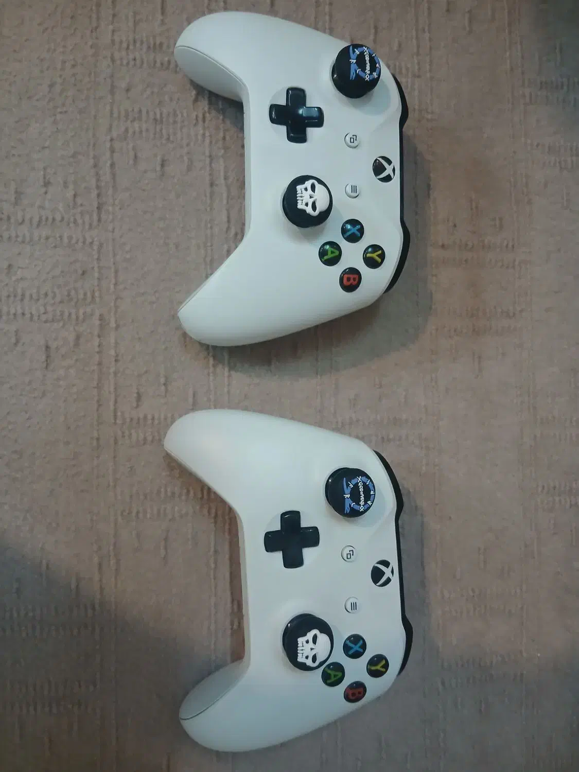 xbox one s با شارژر|کنسول، بازی ویدئویی و آنلاین|ساوه, |دیوار