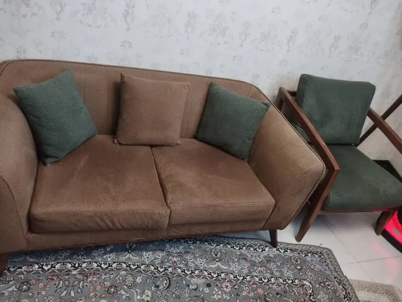 مبلمان ۷ نفره و میز ناهار خوری ۶ نفره در حد نو|مبلمان خانگی و میز عسلی|تهران, شهران جنوبی|دیوار