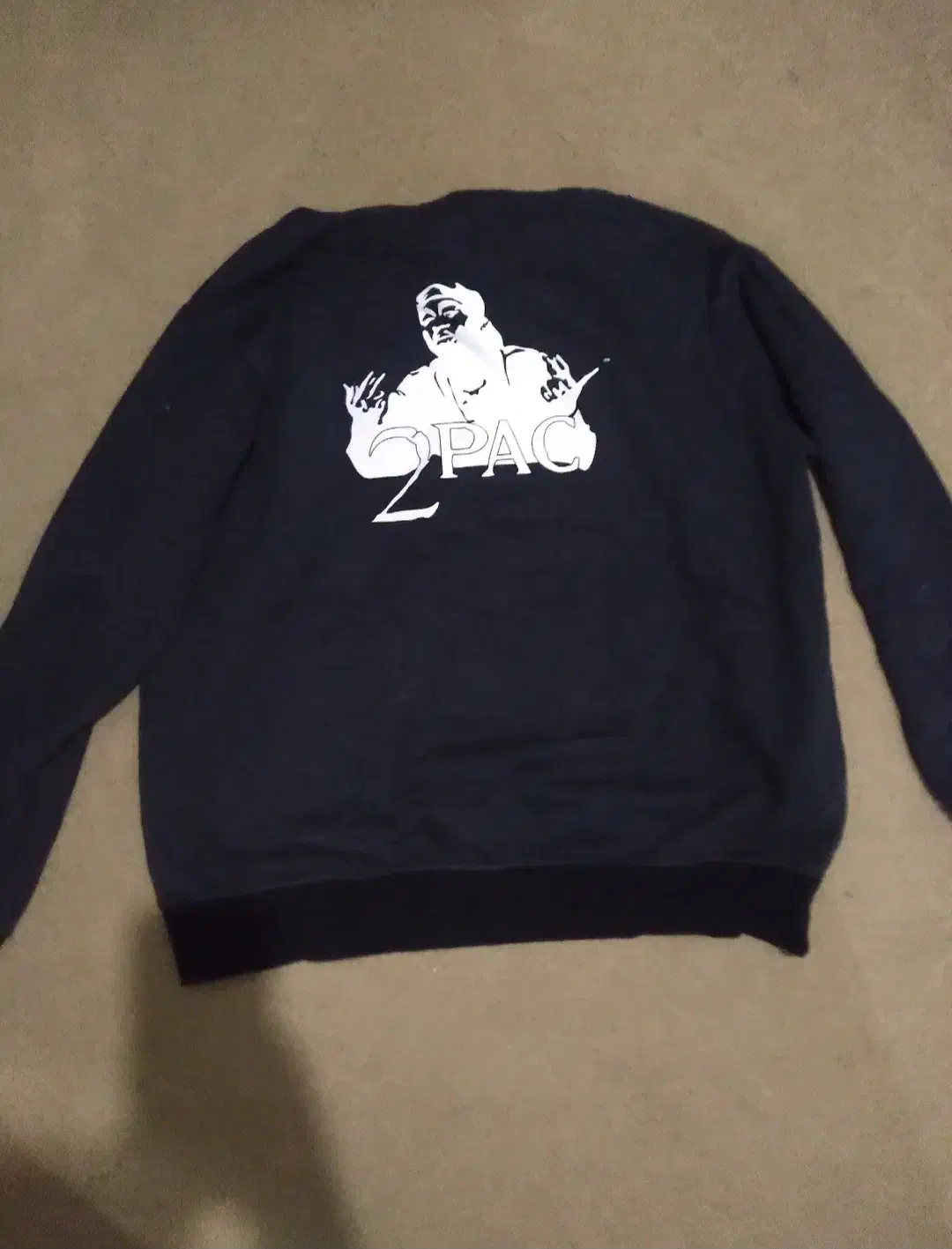 هودی|لباس|تنکمان, |دیوار