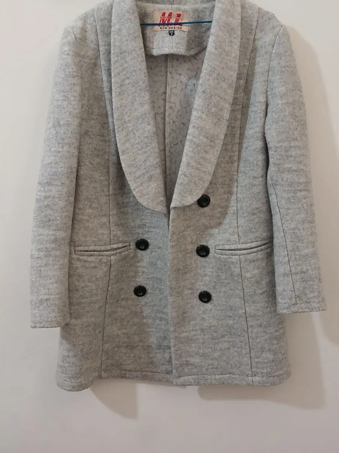 پالتو|لباس|زنجان, |دیوار