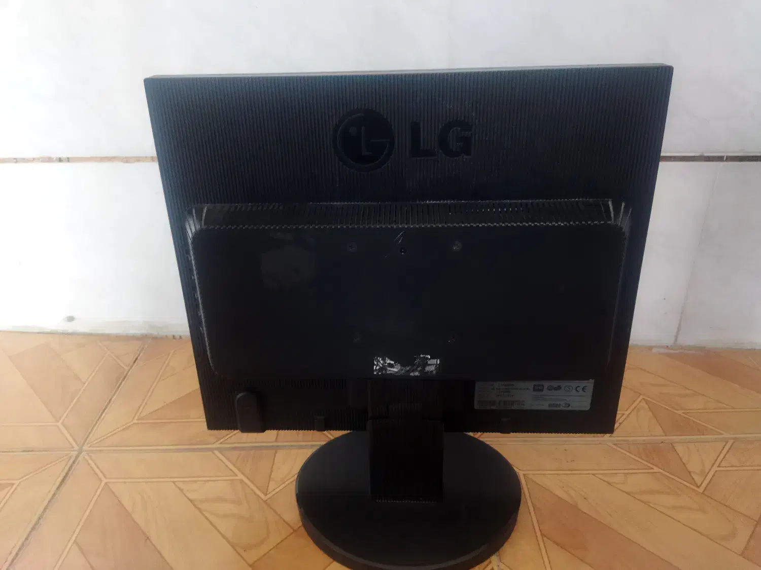 مانیتور FlATRON L1752S|قطعات و لوازم جانبی رایانه|سیاهکل, |دیوار