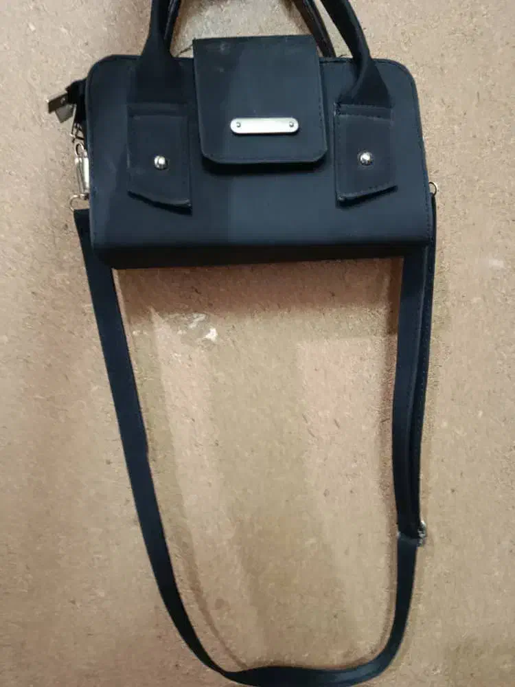 کیف دوشی|کیف، کفش، کمربند|نجف‌آباد, شریعتی غربی|دیوار