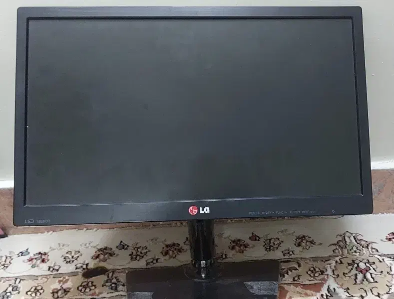 مانیتور ۱۹ اینچ|قطعات و لوازم جانبی رایانه|تهران, کوثر|دیوار