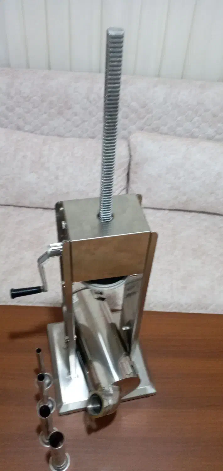 سوسیس‌پرکن دستی ۵ کیلویی|ظروف پخت‌وپز|بهشهر, |دیوار