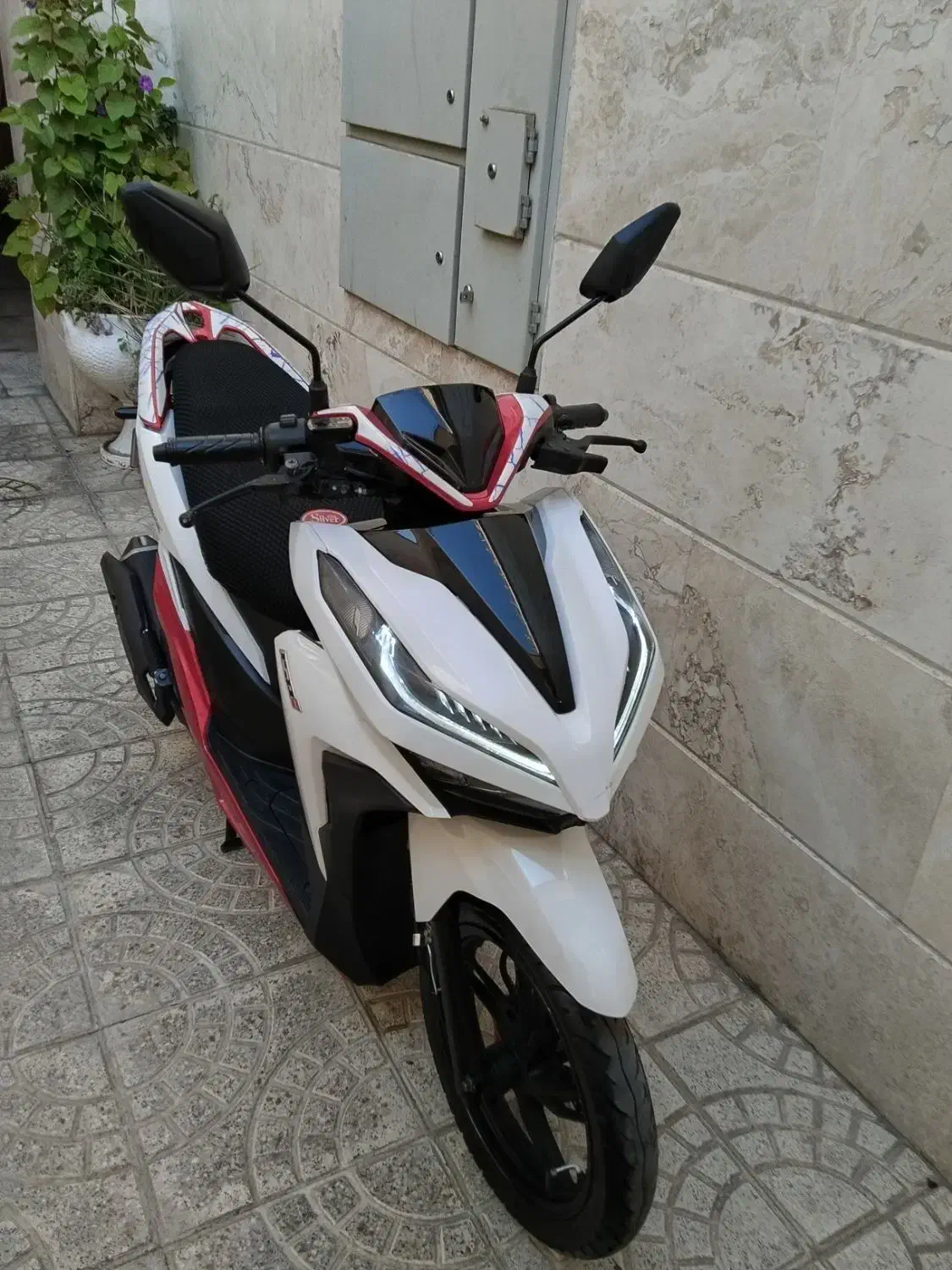 موتور های کلیک ۱۴۰۲ سلامت بدون خط و خش|موتورسیکلت|اسلام‌شهر, مطهری|دیوار