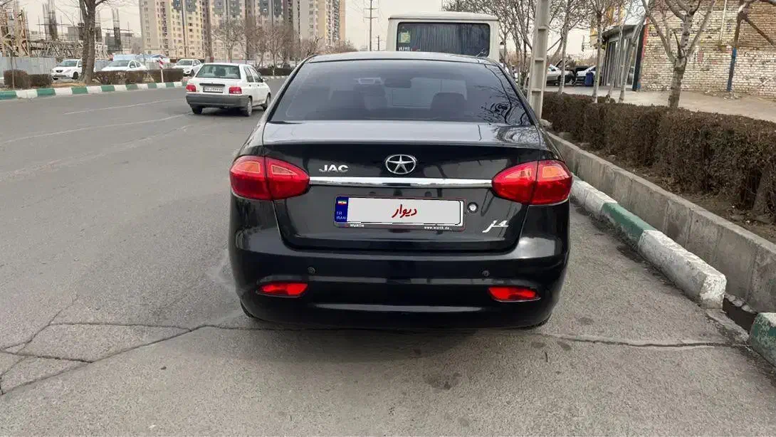 جک جی ۴ مشکی متالیک - مدل ۱۴۰۱ در حد|خودرو سواری و وانت|قزوین, |دیوار