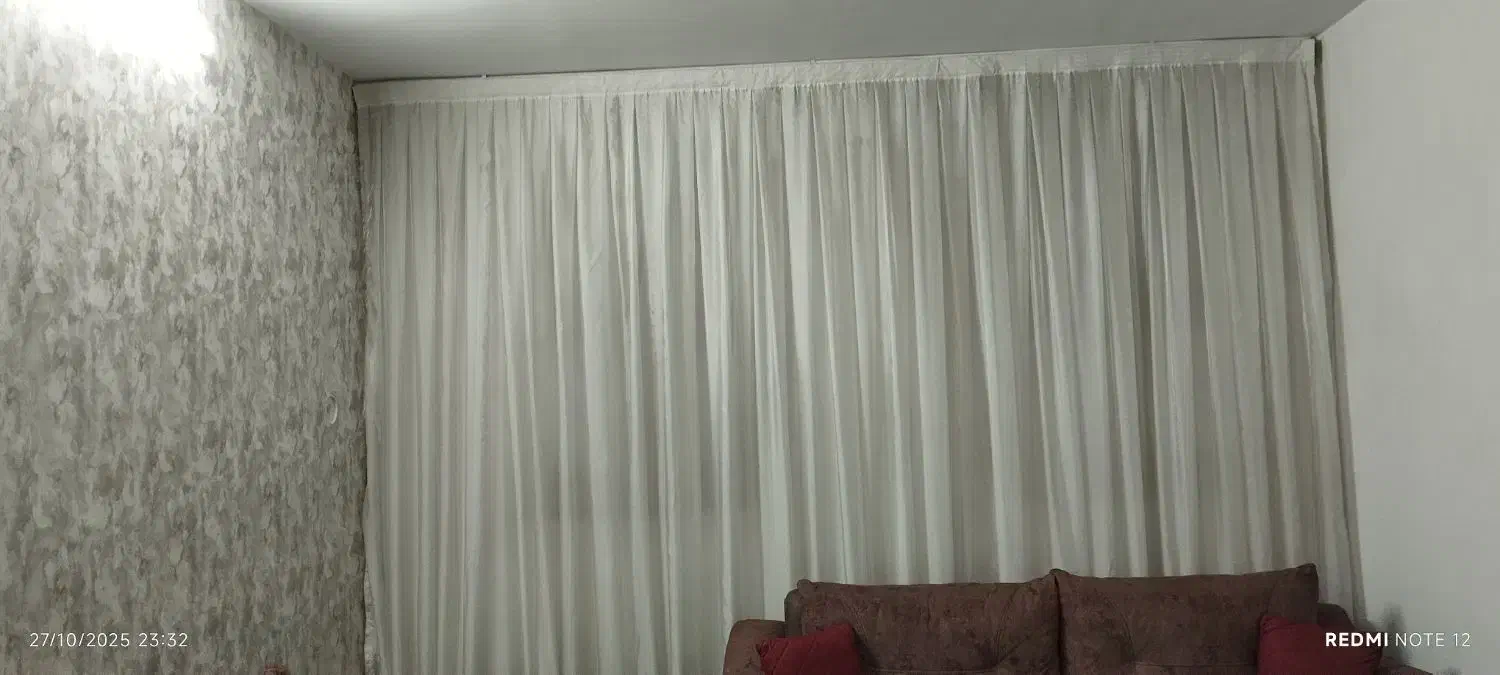 پرده سالم بزرگ و زیبا ارتفاع 3طول 7|پرده، رانر، رومیزی|تهران, شهرک ولیعصر جنوبی|دیوار