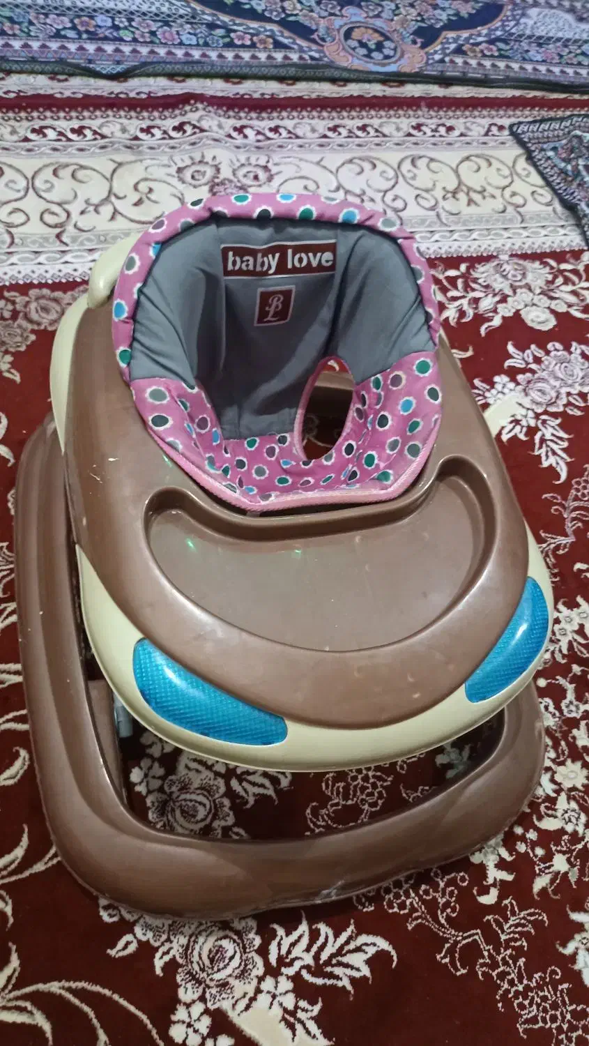 روروک بچه|اسباب‌بازی بچه|خرمشهر, |دیوار