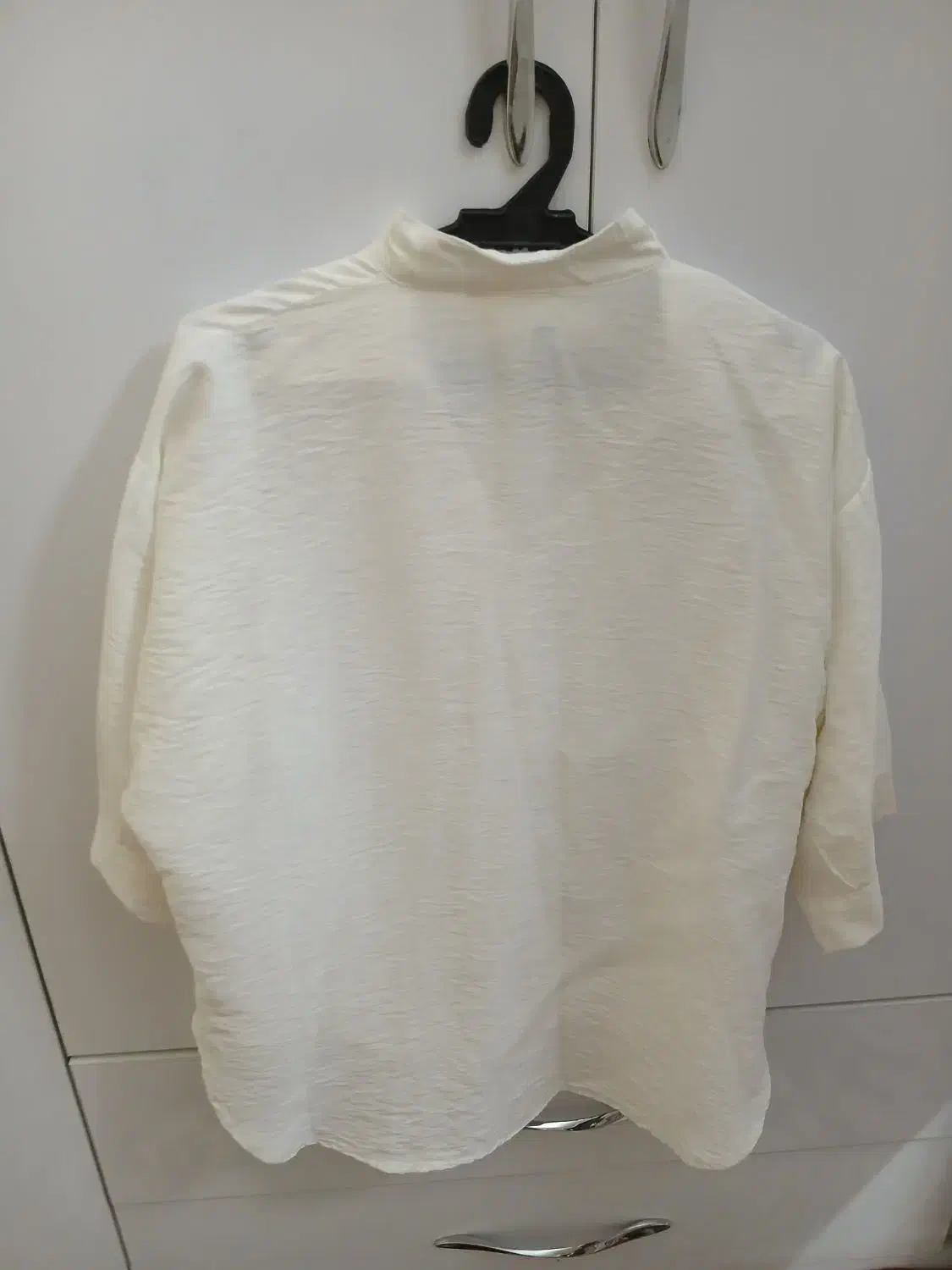 مانتو سفید|لباس|مشهد, بهاران|دیوار