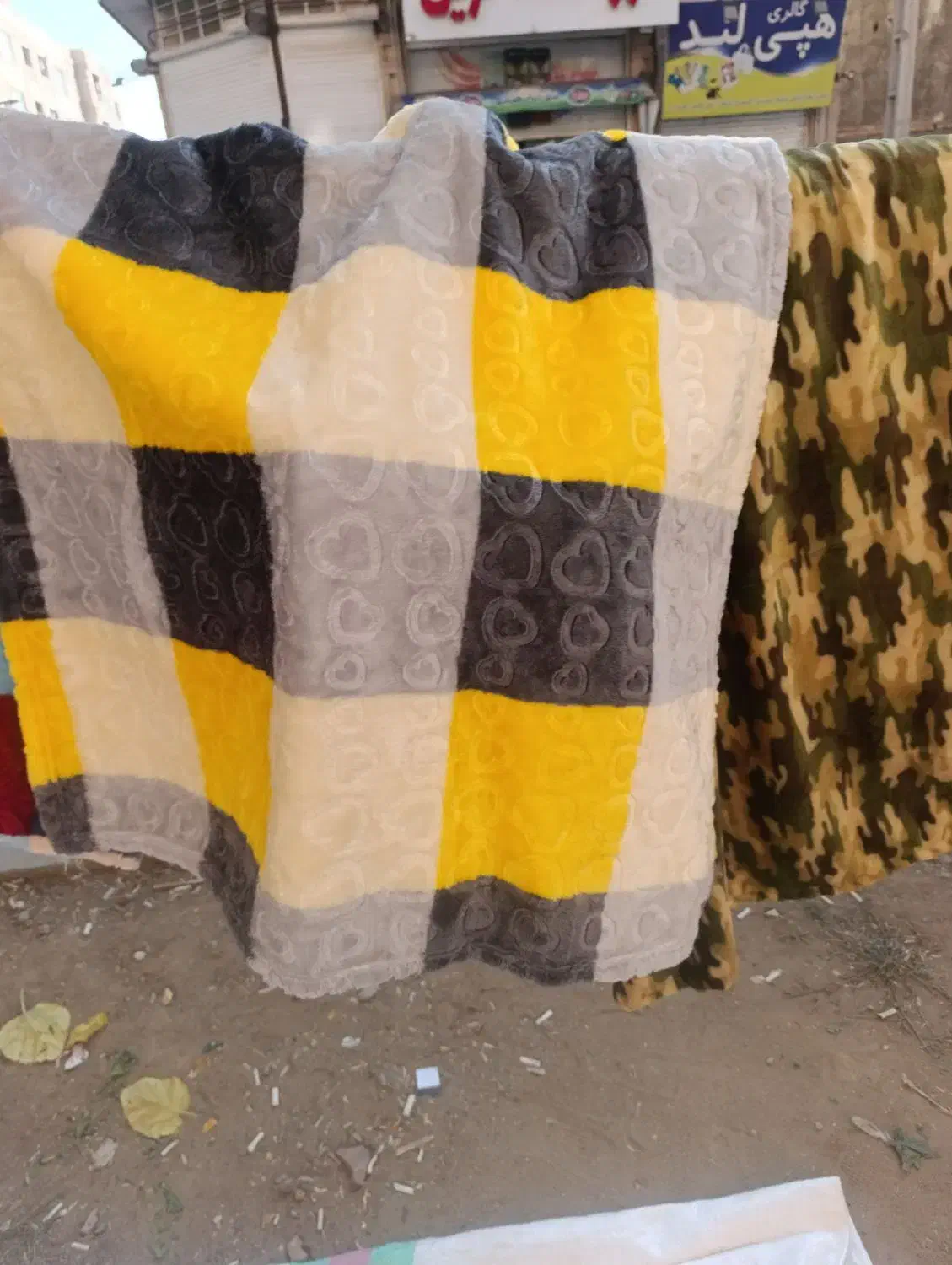 پنو|رختخواب، بالش، پتو|الوند, |دیوار