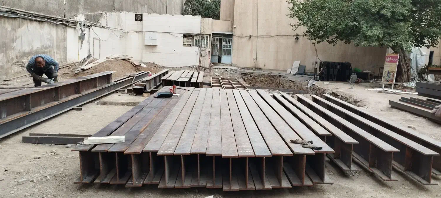 استخدام جوشکار اسکلت|استخدام معماری، عمران و ساختمانی|ری, دیلمان|دیوار