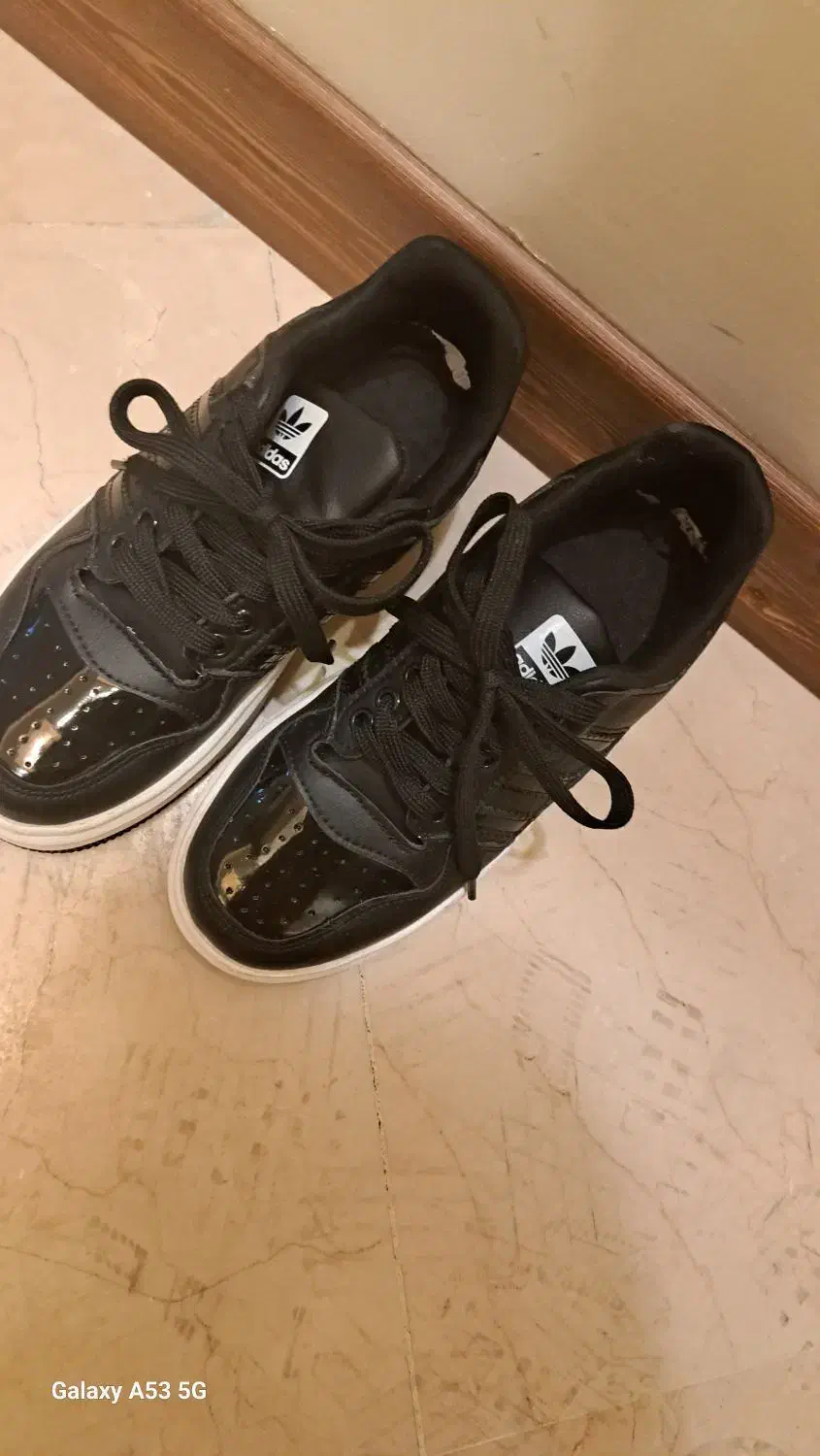 آدیداس زنانه سایز۳۷|کیف، کفش، کمربند|تهران, باغ فیض|دیوار