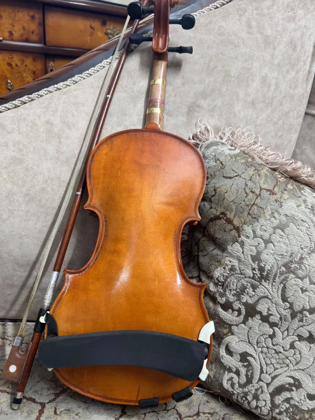 ویولن ۲/۴ هنرجویی سالم خوش صدا|ویولن|پاکدشت, پاکدشت (مامازند)|دیوار