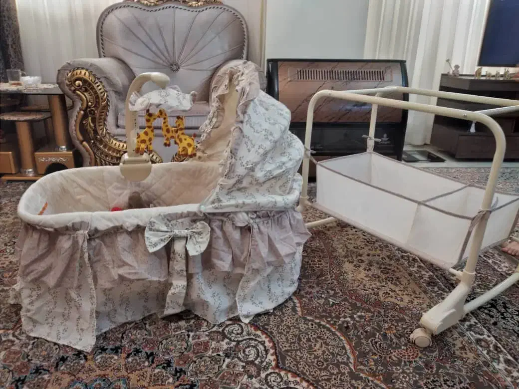 تخت موزیکال|تخت و صندلی بچه|ماهدشت, |دیوار