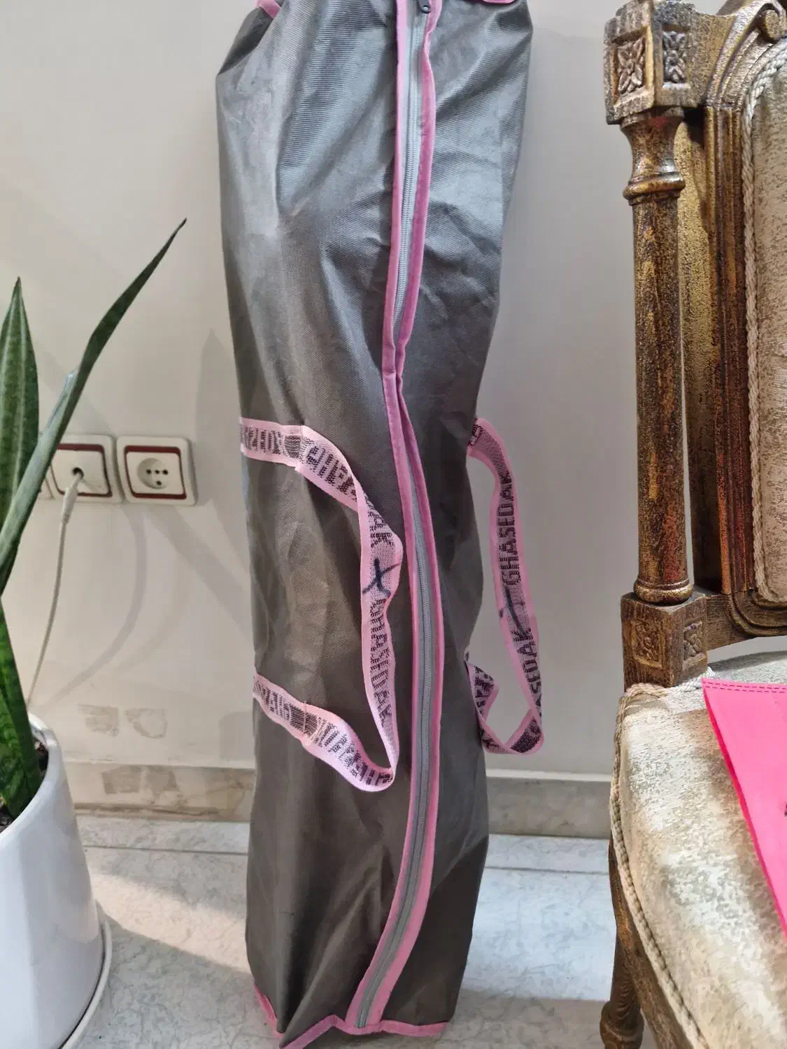 گهواره ننو|تخت و سرویس خواب|ری, شهادت|دیوار