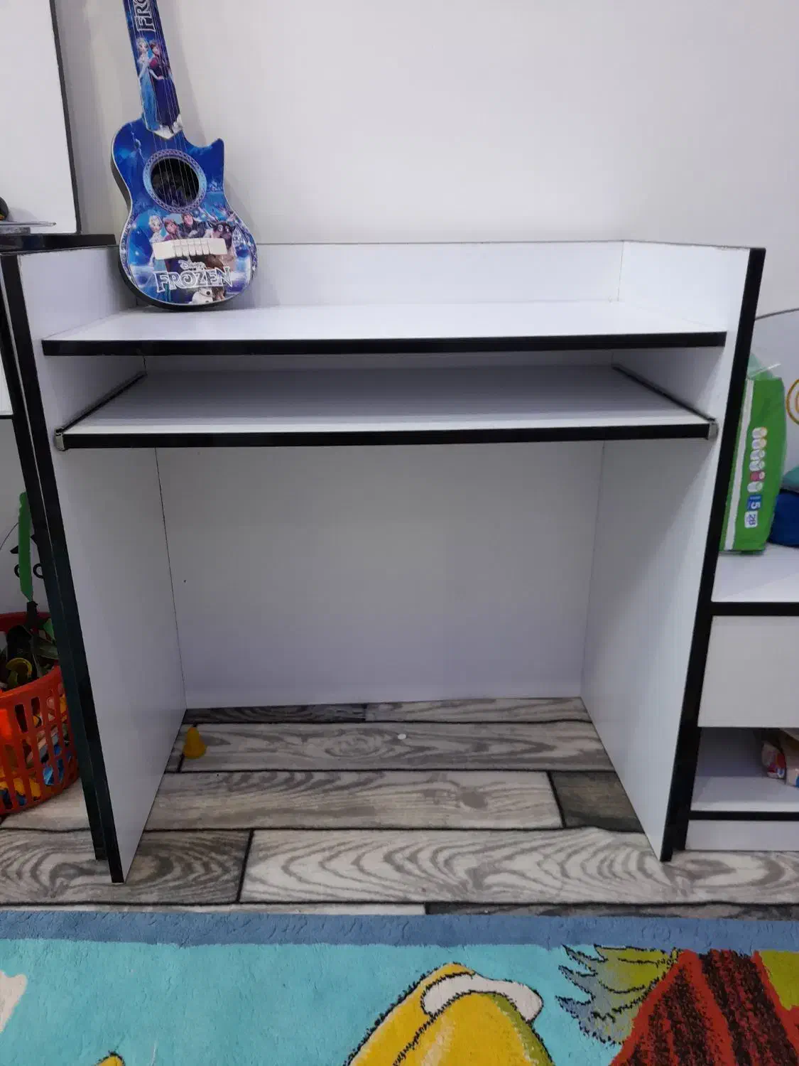 میز تحریر|میز تحریر و کامپیوتر|ماهدشت, |دیوار