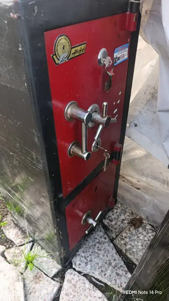 گاوصندوق|ابزارآلات|رشت, پل تالشان|دیوار