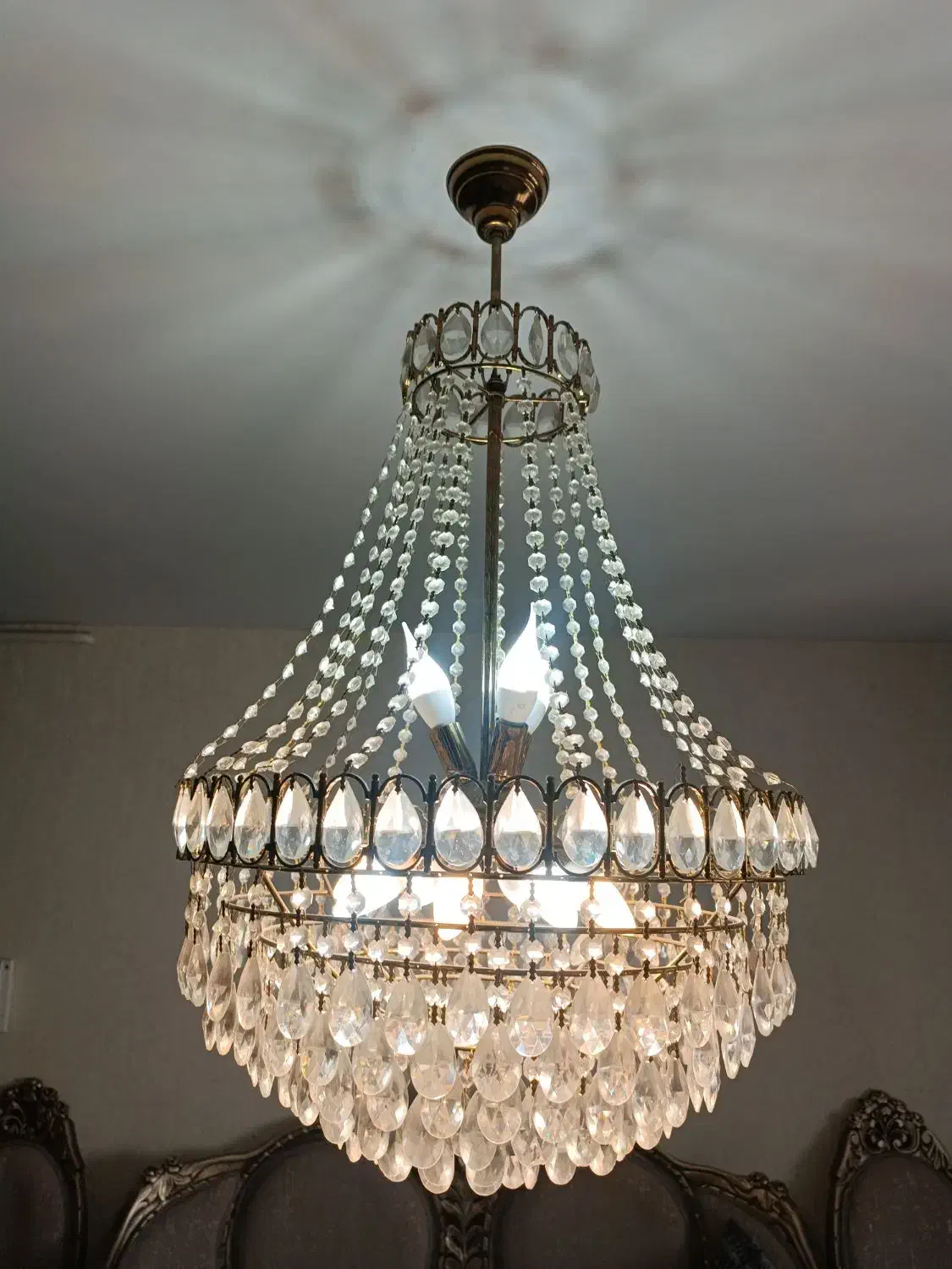 لوستر|لوستر و چراغ آویز|پرند, فاز ۴|دیوار