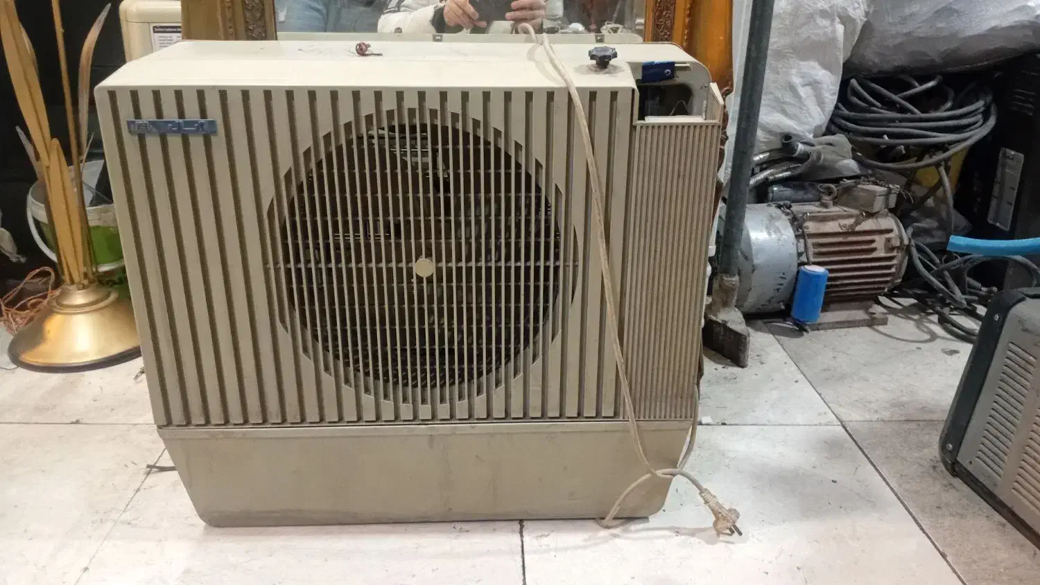 کولر آبسال|کولر آبی|ری, علایین|دیوار