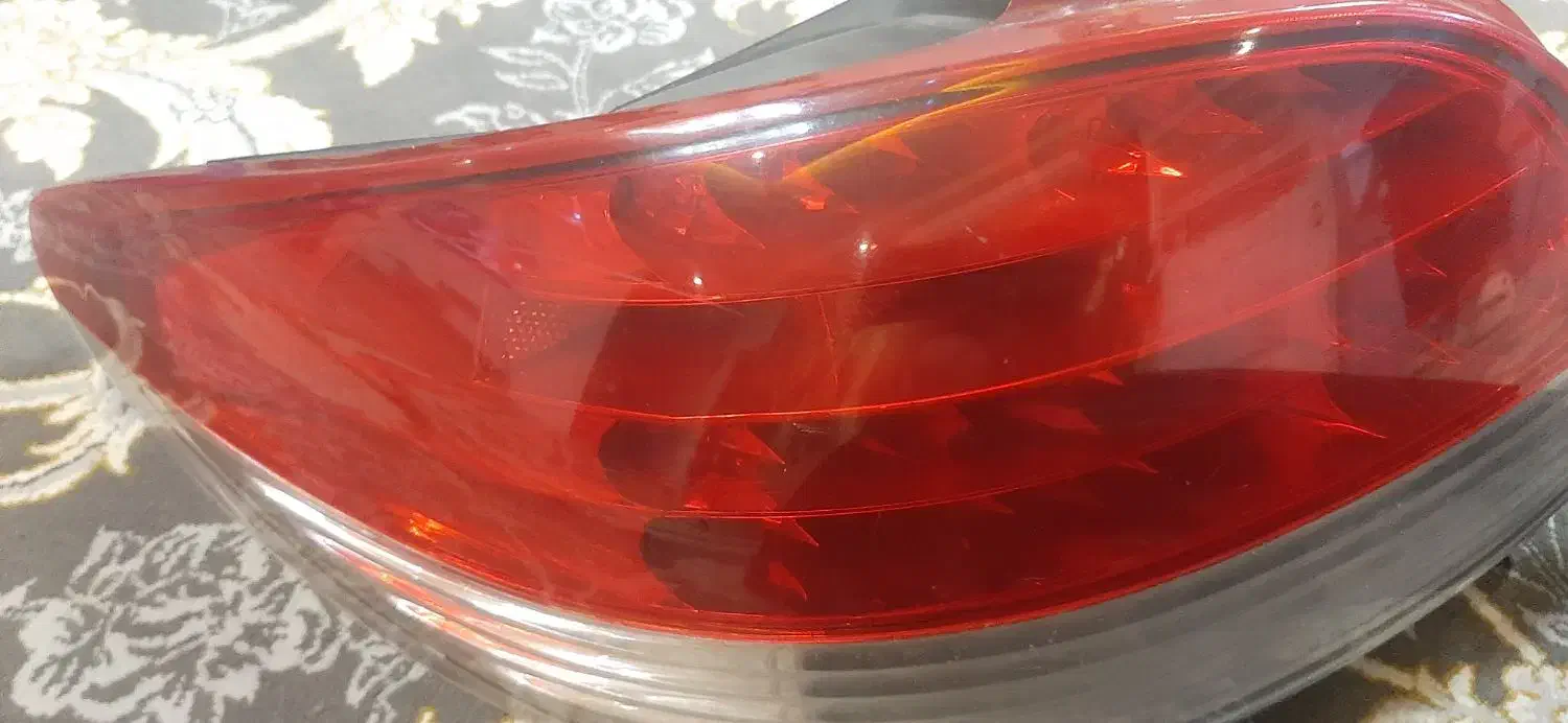 چراغ عقب ۲۰۶ قاب مانیتور ۲۰۶ و ضبط و جی پی اس|قطعات یدکی و لوازم جانبی|تهران, میدان میوه و تره‌بار مرکزی|دیوار