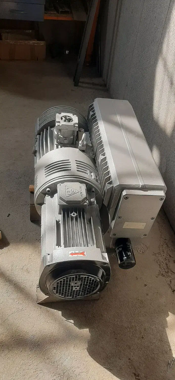 تعمیر پمپ و موتور وکیوم المنت لبه چسبان منحنی|ماشینآلات صنعتی|مشهد, نوید|دیوار