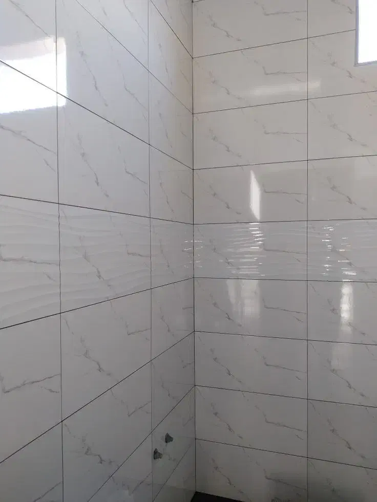 اجرای نما سرانیک ساده و رومی|خدمات پیشه و مهارت|گنبد کاووس, |دیوار