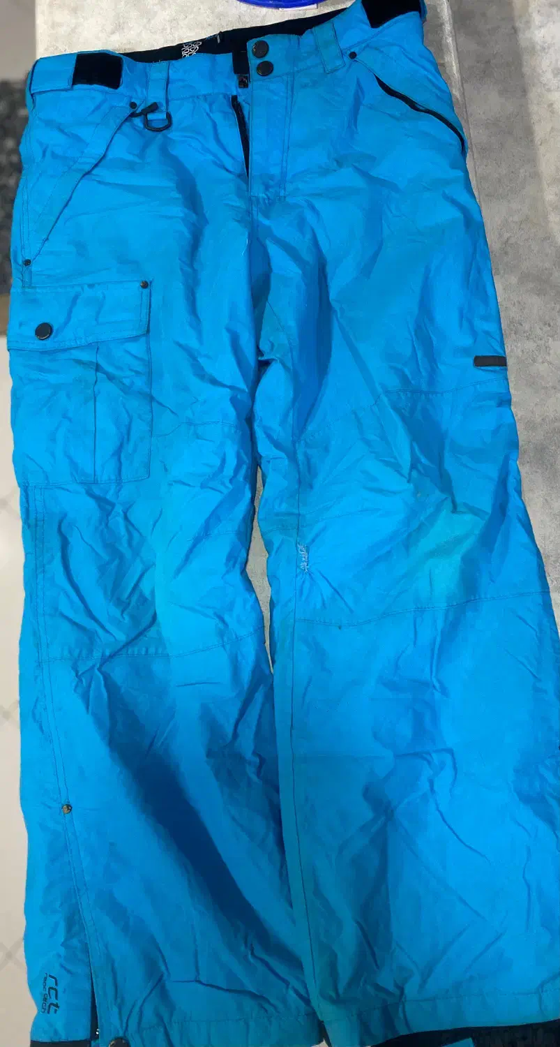 ضد اب|لباس|فردیس, فردیس|دیوار