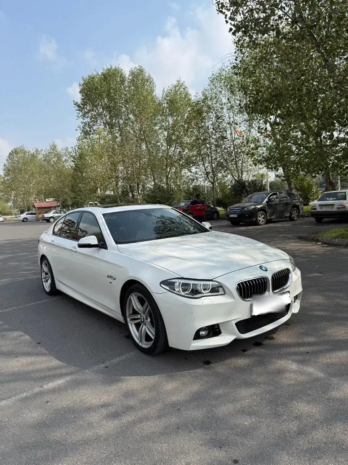 بی ام و ۵۲۸ ۲۰۱۴ تک کلید ابوظبی فابریک|خودرو سواری و وانت|ساری, |دیوار