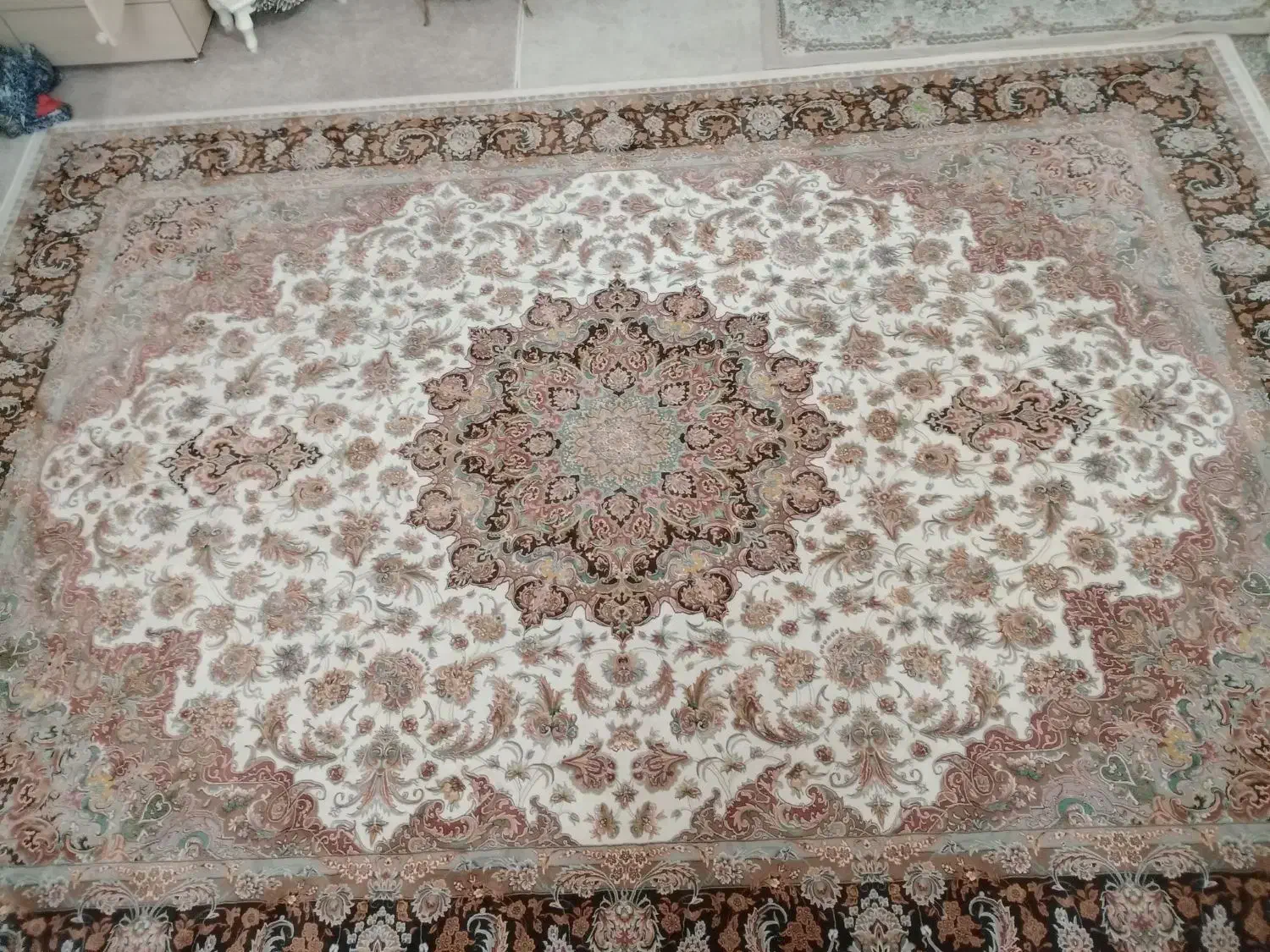 فرش 12 متری نو|فرش|قم, سراجه (۱۵ خرداد)|دیوار