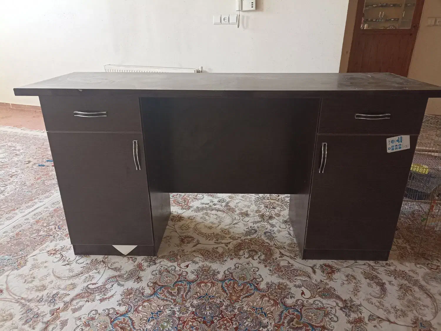 میز کار|میز تحریر و کامپیوتر|شاهینشهر, گزبرخوار|دیوار